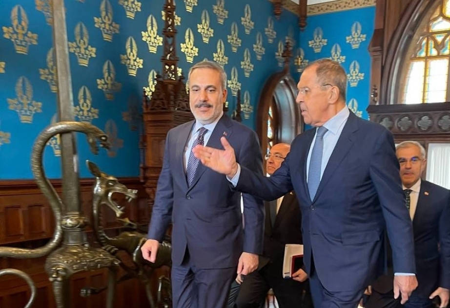 Türkischer Außenminister Hakan Fidan und sein russischer Amtskollege Sergej Lawrow treffen sich in Moskau   VIDEO