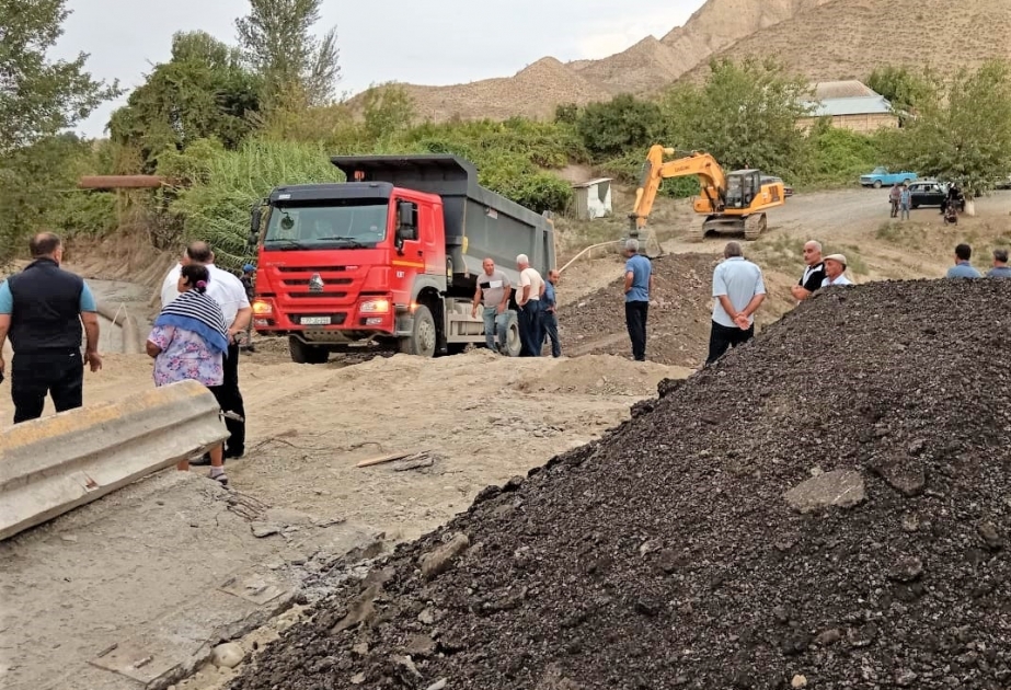 Göyçayın kəndlərində selin törətdiyi fəsadların aradan qaldırılması istiqamətində işlər davam edir