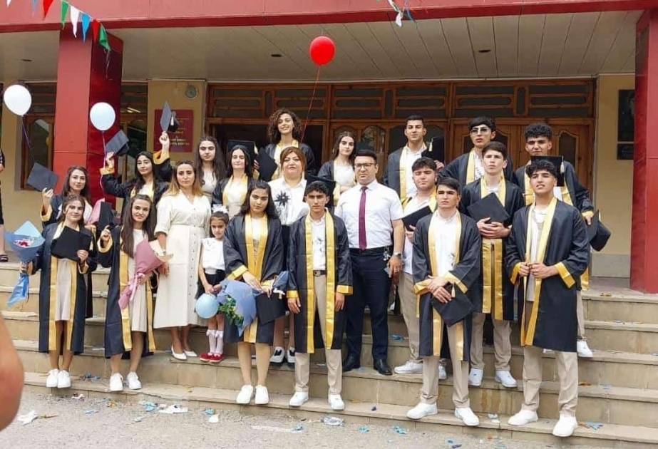 Biləsuvarda bir sinfin şagirdlərinin hamısı ali məktəbə qəbul olub