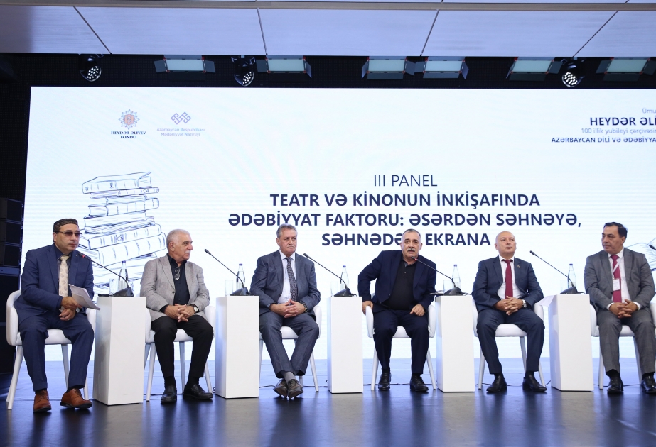 Azərbaycan Dili və Ədəbiyyatı Forumunda teatr və kinonun inkişafında ədəbiyyat faktoruna dair müzakirə aparılıb