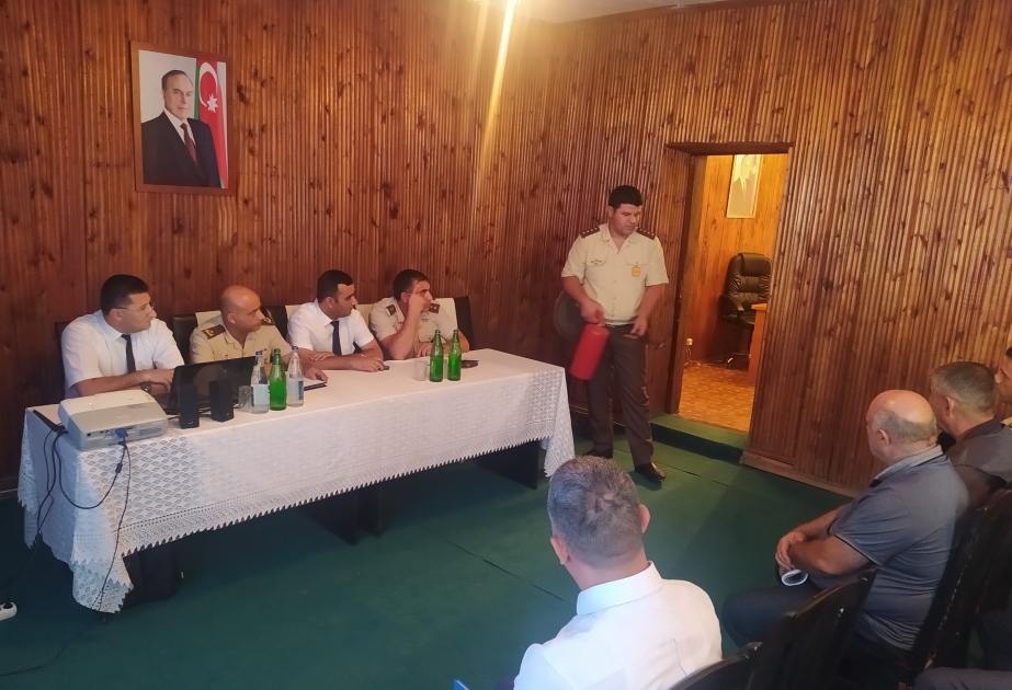 Meşəətrafı ərazilərdə yanğınların qarşısının alınması istiqamətində görülən işlər müzakirə olunub