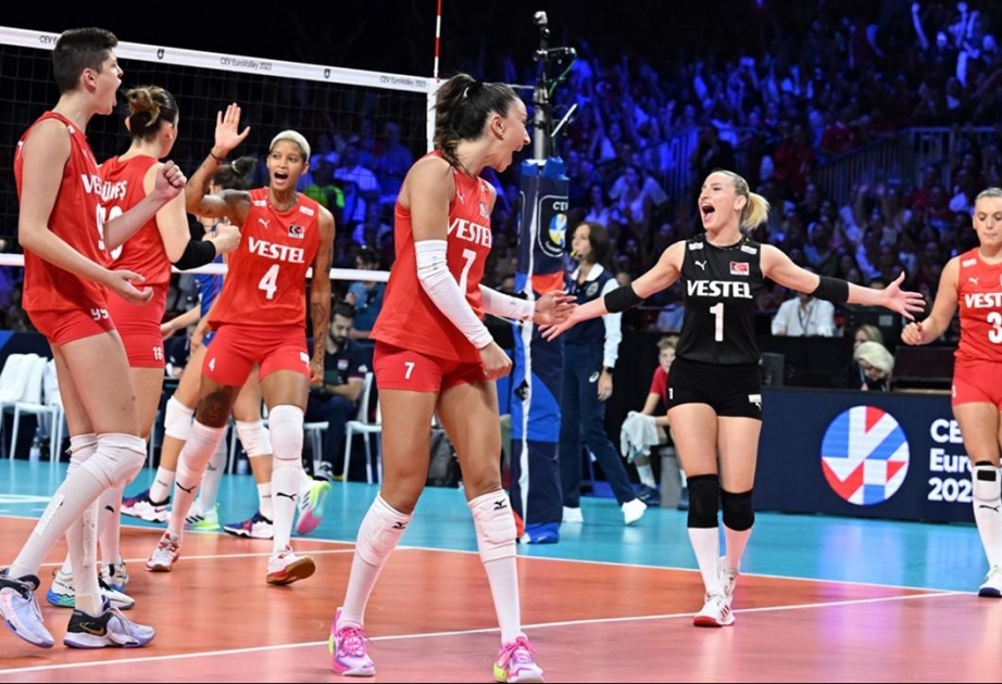 Türkiyənin qadın voleybolçuları ilk dəfə Avropa çempionu adını qazanıblar