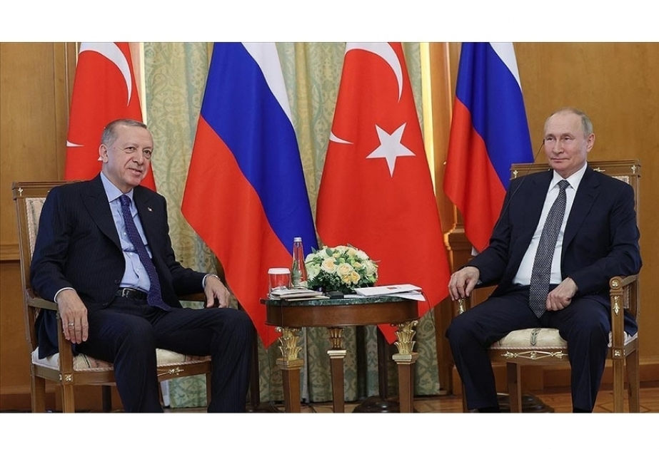 Les présidents turc et russe se rencontrent à Sotchi VIDEO