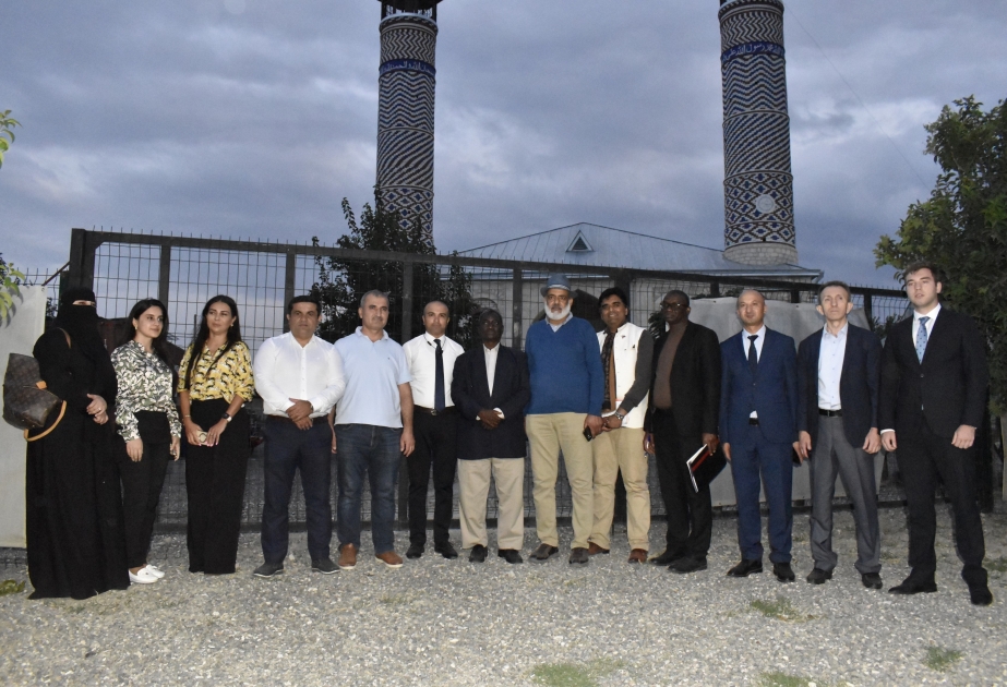 Una delegación de la OCI lleva a cabo una misión de investigación en Aghdam