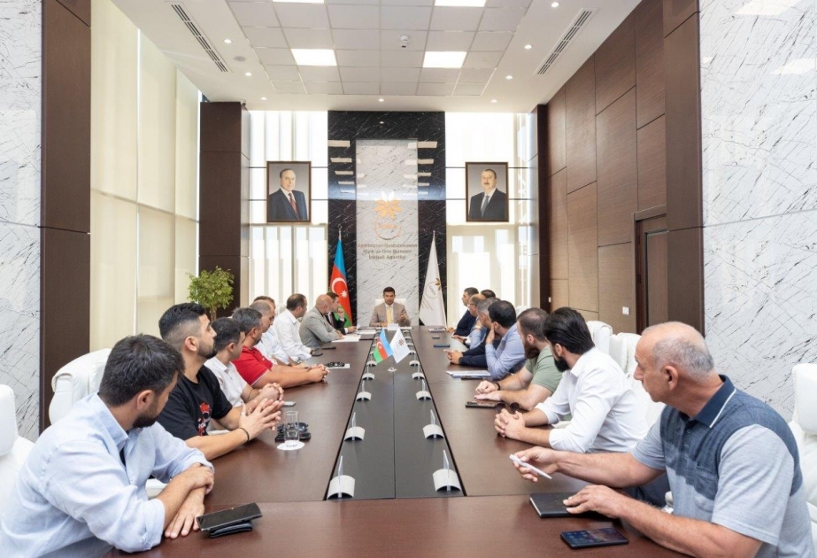 Qida və içki sektorunda fəaliyyət göstərən sahibkarlarla görüş keçirilib