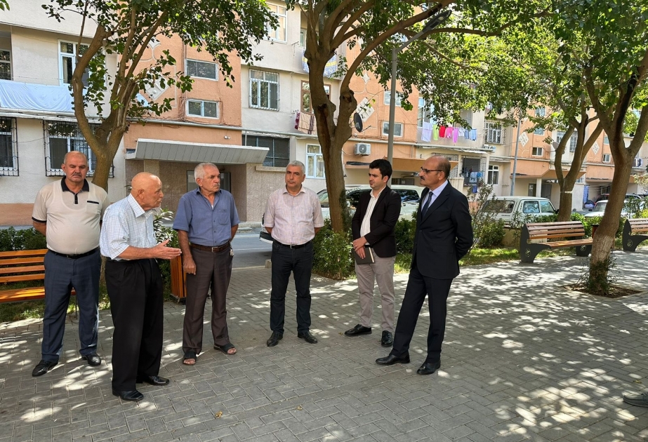 “Azəristiliktəchizat”ın rəsmiləri səyyar görüşdə sakinlərin müraciətlərini dinləyib