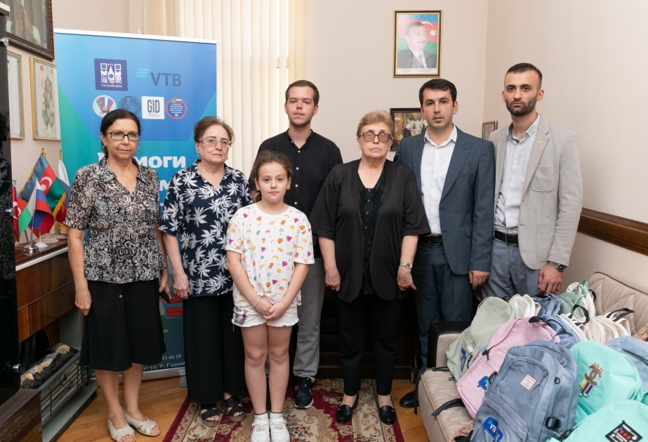 Azərbaycanda “Uşaqlara məktəbə hazırlaşmağa kömək et” layihəsi davam edir
