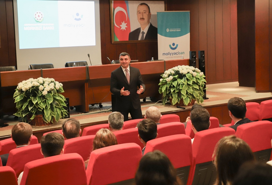 “Maliyyəçisən” təcrübə proqramı başa çatıb