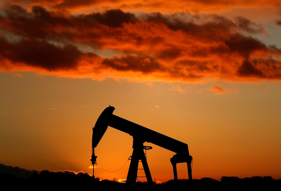 Azerbaijani oil price rises above $96