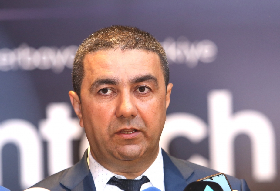 Ruslan Talıbov: Qanunda iki aylıq ödəniş xidmətləri üçün 50 manat kredit verilməsi ilkin mərhələ üçün qənaətbəxş hesab oluna bilər