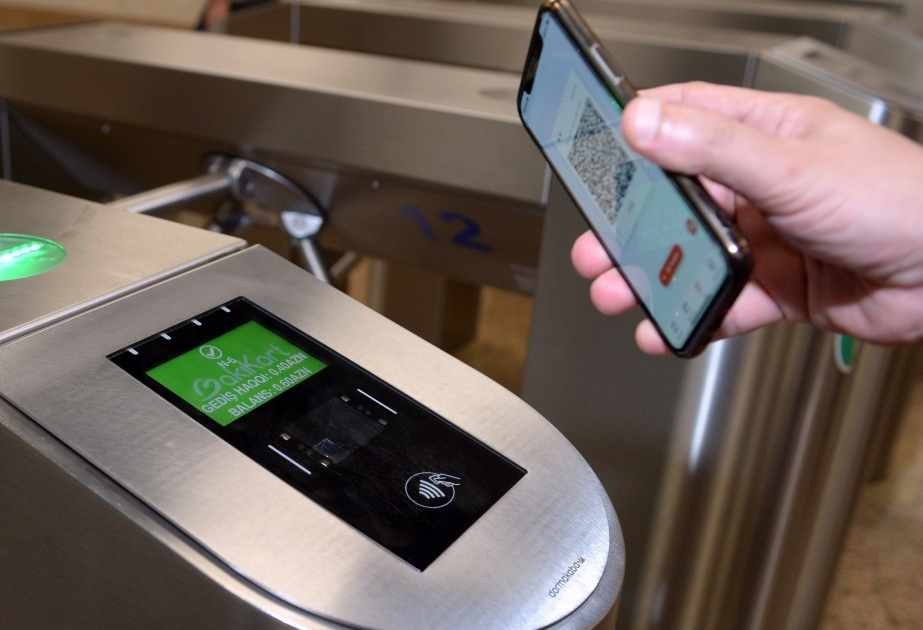 В метрополитене начала действовать система оплаты проезда по QR-коду