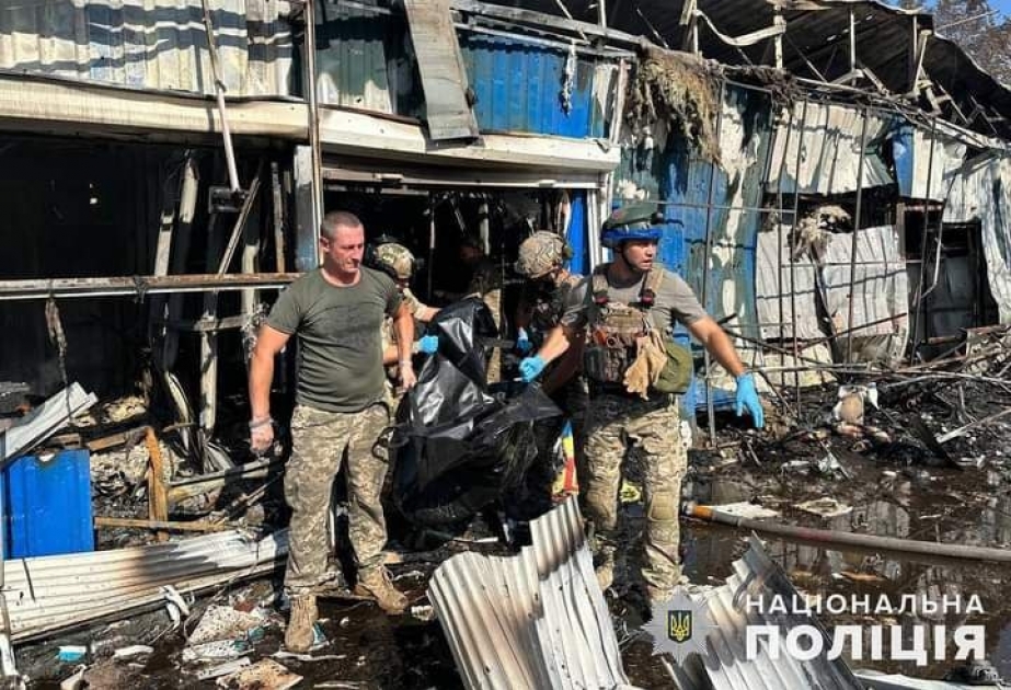 Donetsk vilayətinin Konstantinovka şəhərindəki bazar raketlə vurulub, azı 16 nəfər həlak olub VİDEO
