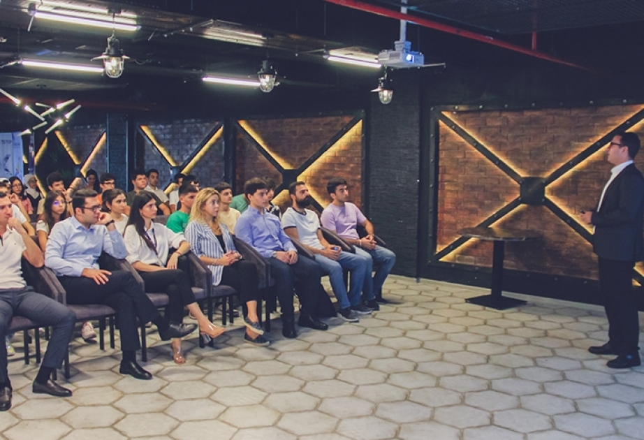 “Yeni nəsil üçün kibertəhlükəsizlik” mövzusunda seminar keçirilib