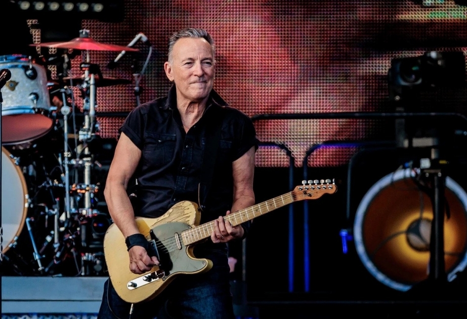 Bruce Springsteen and the E Street Band postpone all September tour dates due to health concerns