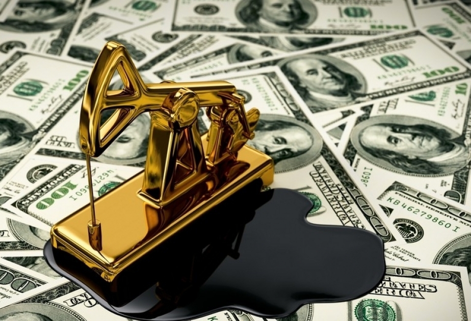 Нефть на мировых рынках подешевела