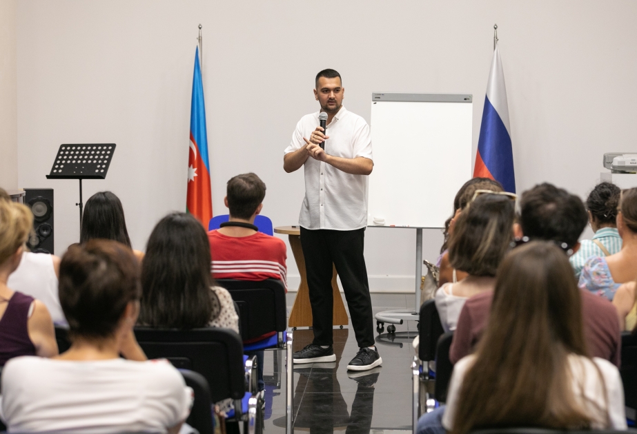 Bakıdakı Rus evində “Psixomatika: fiziki xəstəliklərin mənəvi səbəbləri” mövzusunda mühazirə keçirilib