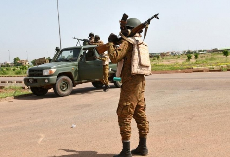 Burkina Fasoda üç hərbçi dövlətə qarşı sui-qəsd ittihamı ilə həbs edilib