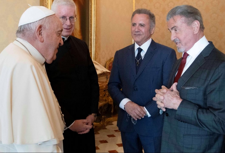 Papa Fransisk Vatikanda məşhur aktyor Silvester Stalone ilə görüşüb