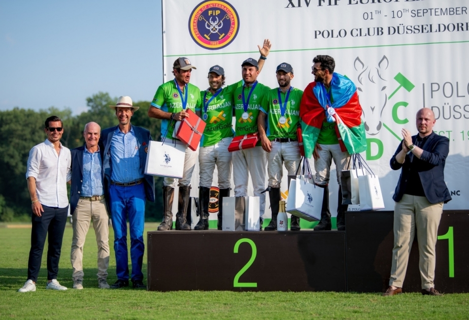 El equipo azerbaiyano de polo gana la medalla de plata en el Campeonato de Europa