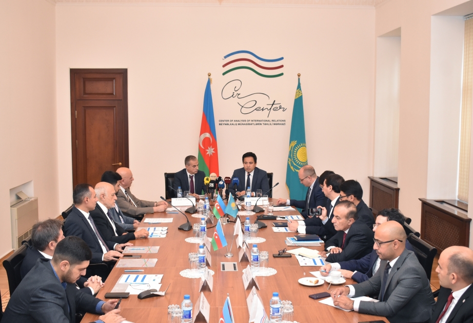 Səfir: Azərbaycan və Qazaxıstan arasında birinci yarımildə əmtəə dövriyyəsi 300 milyon dollara yaxınlaşıb