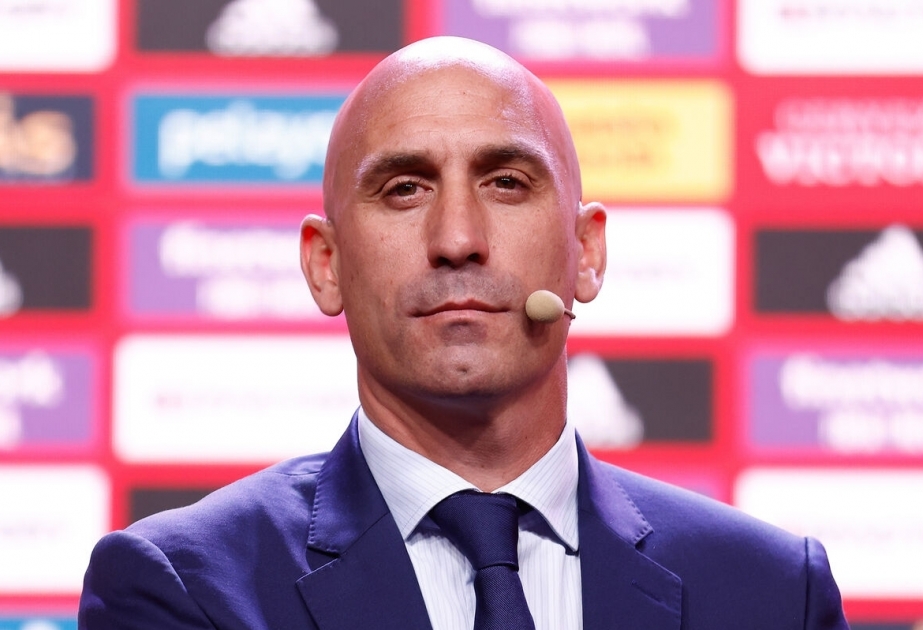 Spanish football chief says he is resigning after World Cup kiss scandal