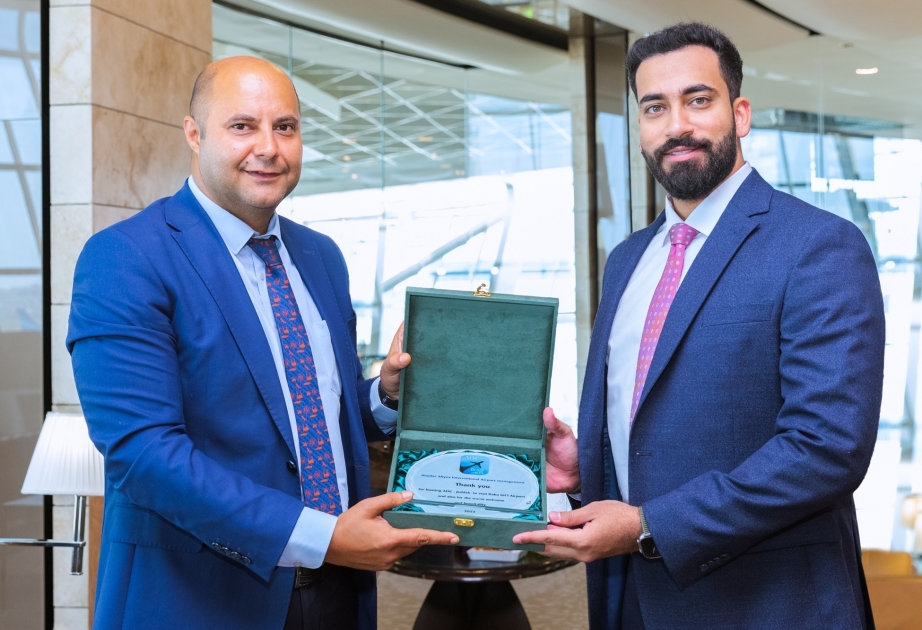 Delegation from Jeddah Airport visits Baku Airport