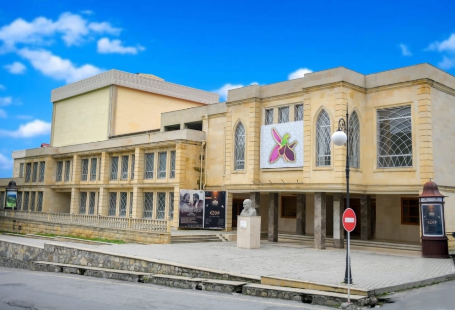 Şəki Dövlət Dram Teatrı yeni mövsümü “Hekayəti-xırsi-quldurbasan” tamaşası ilə açacaq