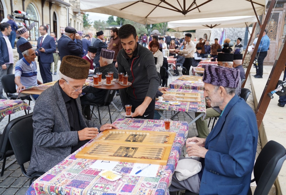İçərişəhərdə ağsaqqallar arasında nərd yarışmasına start verilib
