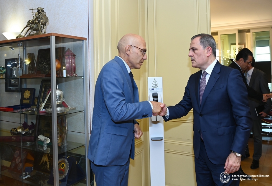 Djeyhoun Baïramov informe Volker Türk de la situation actuelle dans la région