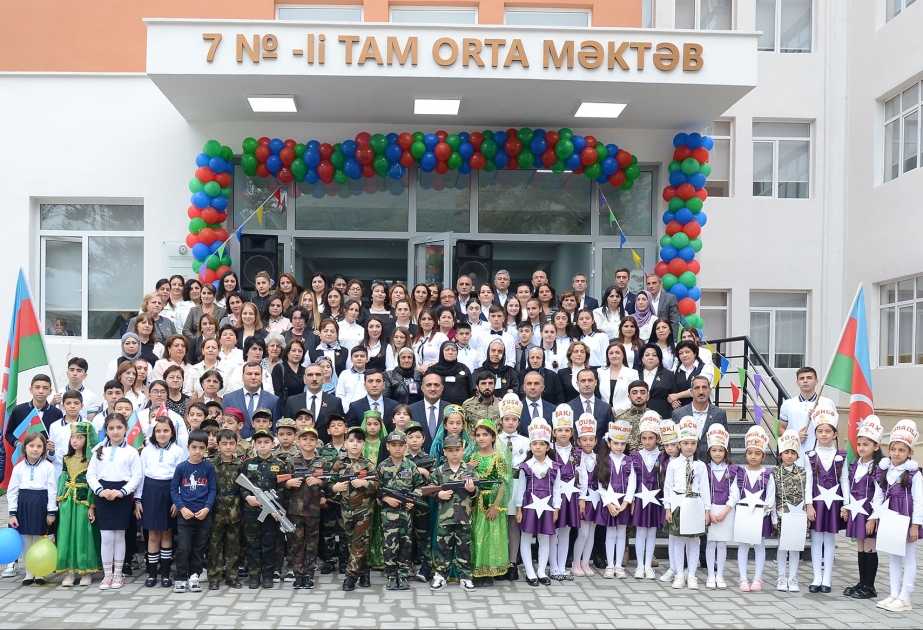 Şəkidə 7 nömrəli məktəbin yeni binasının açılışı olub