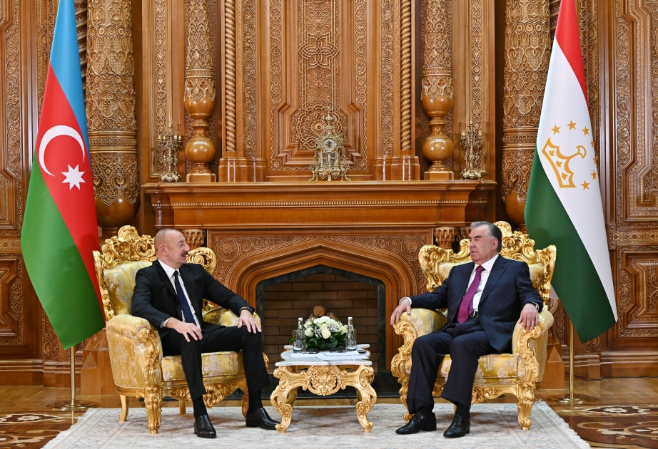 Präsident Ilham Aliyev und Präsident Emomali Rahmon treffen sich zu Vier-Augen-Gespräch in Duschanbe  AKTUALISIERT VIDEO