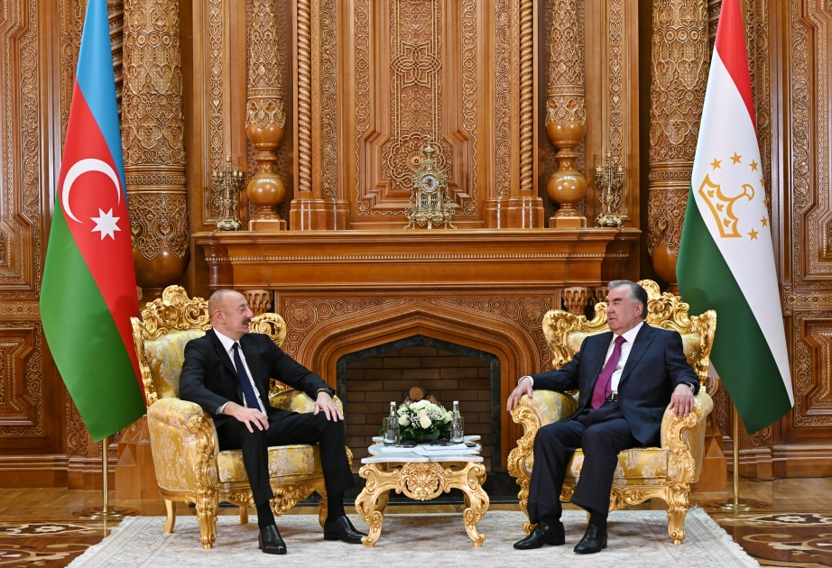 Comienza la reunión a solas entre el Presidente de Azerbaiyán y el de Tayikistán en Dusambé