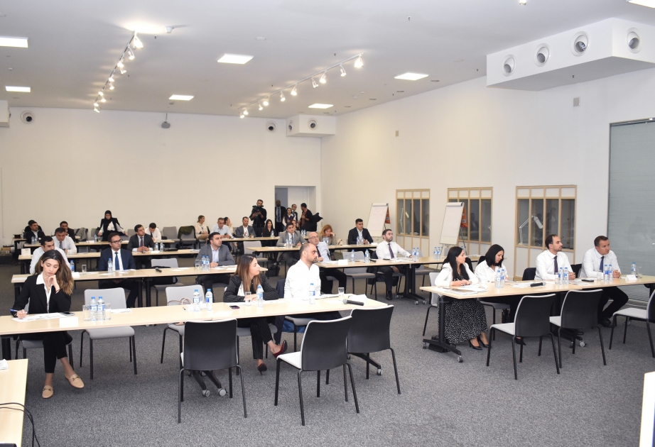 Bakıda “İslam maliyyə məhsullarının strukturlaşdırılması” mövzusunda seminar keçirilib