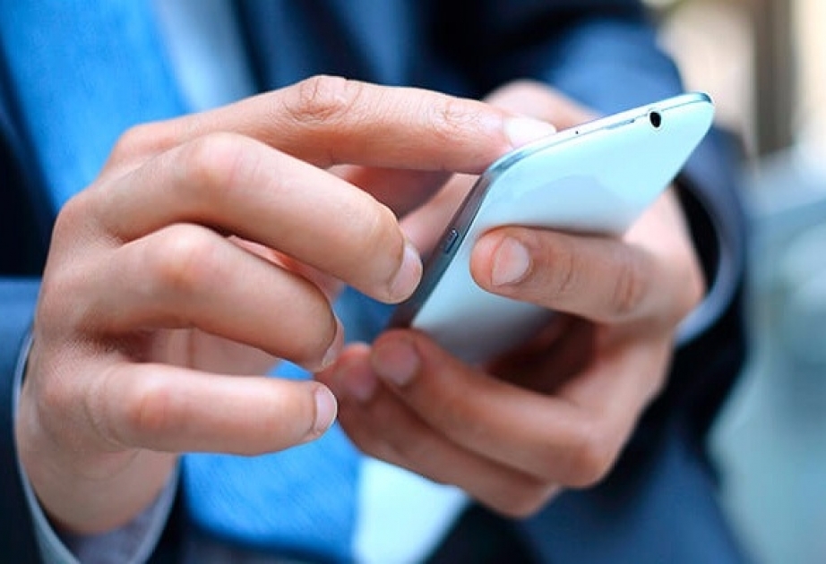 Ölkəmizə gətirilən mobil cihazların qeydiyyata alınmasına görə rüsumlar azaldılır