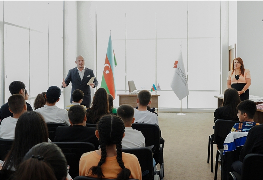 ®  “Veysəloğlu” əməkdaşlarının uğur qazanan övladlarını mükafatlandırdı