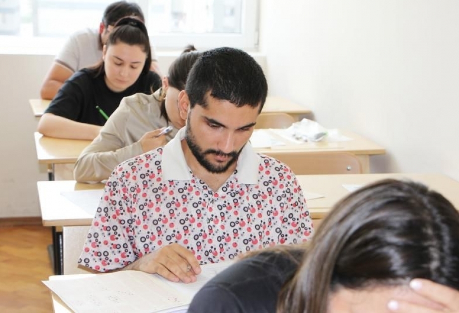 Xarici İşlər Nazirliyində diplomatik xidmətə qəbul imtahanı keçirilib