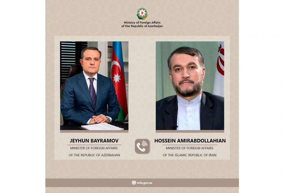 خلال مكالمة هاتفية.. وزيرا خارجية أذربيجان وإيران يبحثان آخر تطورات الأوضاع الإقليمية