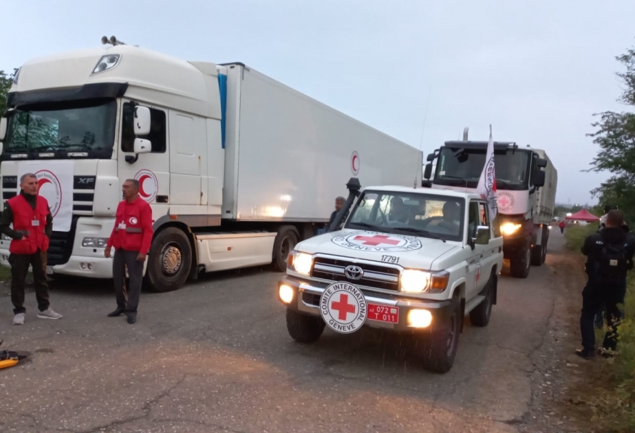 Автомобили Международного Комитета Красного Креста выехали из Агдама в Ханкенди