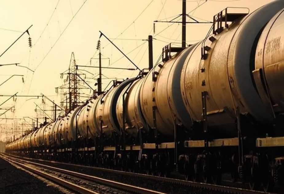 ارتفاع صادرات المنتجات النفطية في أذربيجان بنسبة 64 %