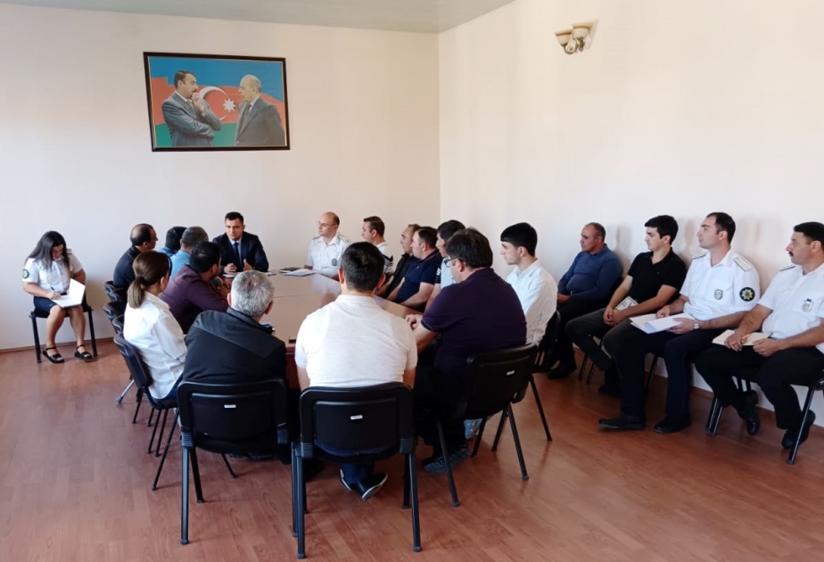 Gömrük sahəsində xarici ticarət iştirakçılarının təklif və rəyləri dinlənilib