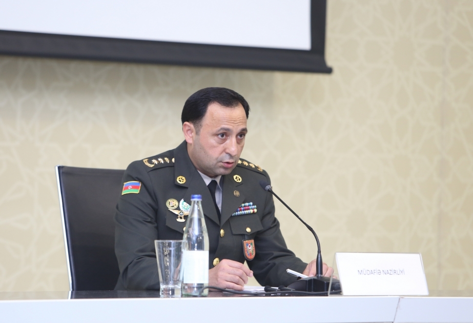 Минобороны Азербайджана рекомендует гражданам не реагировать на призывы в соцсетях о помощи Вооруженным силам
