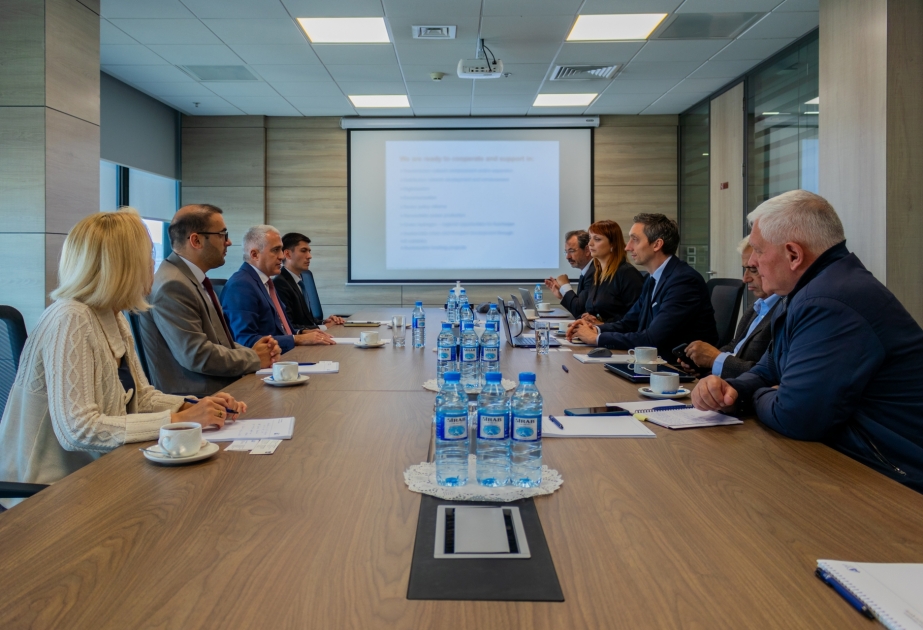 Enerji Məsələlərini Tənzimləmə Agentliyi ilə Asiya İnkişaf Bankı arasında əməkdaşlıq əlaqələri müzakirə edilib