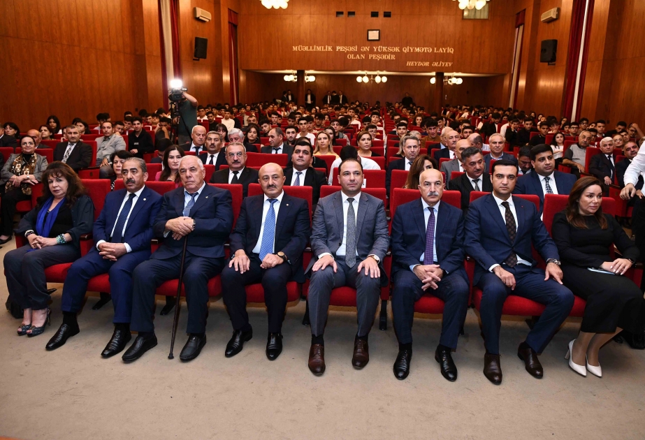“Ulu Öndərin uğurlu neft strategiyası” - ADNSU-da tədbir