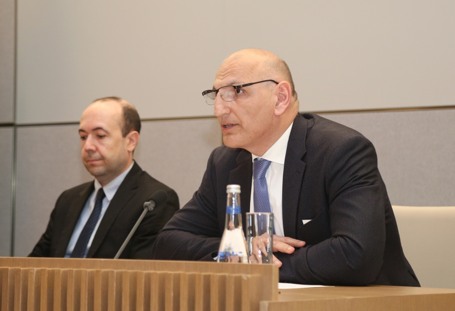 Eltchin Emirbeyov : L’Azerbaïdjan a été contraint de résoudre son problème lui-même