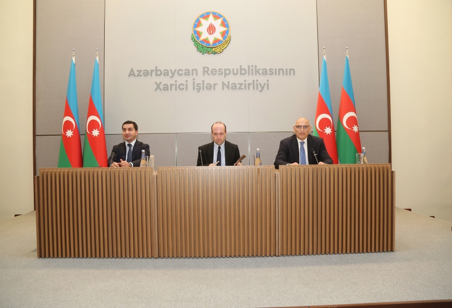 Azerbaijan’s Foreign Ministry holds briefing for diplomatic corps on latest situation in the region