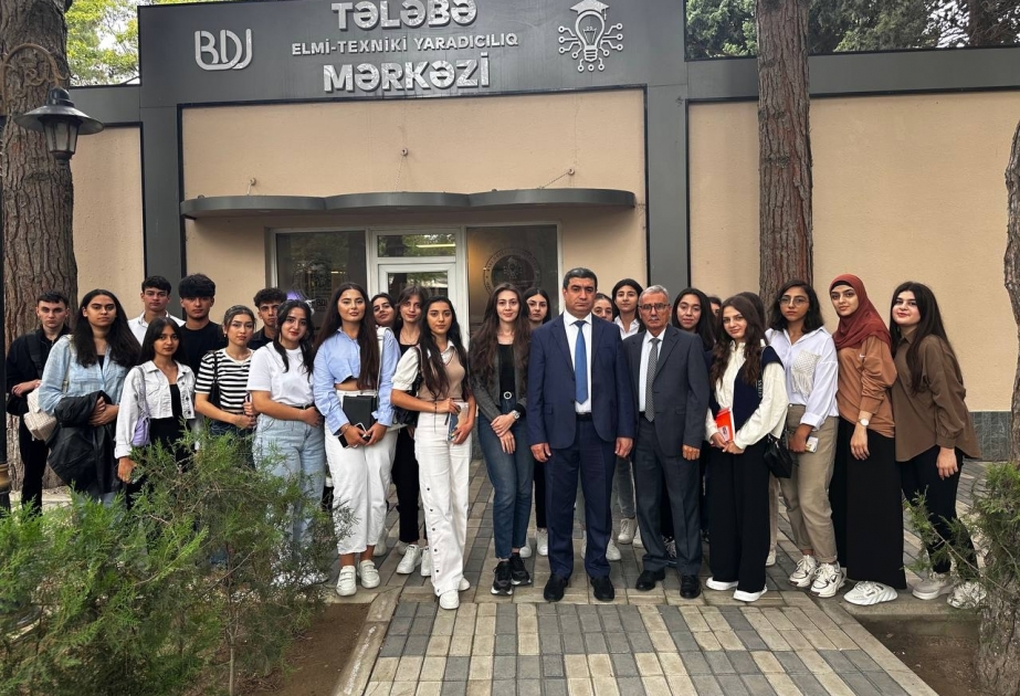 Tələbələr BDU-nun Tələbə Elmi-Texniki Yaradıcılıq Mərkəzi ilə tanış olublar