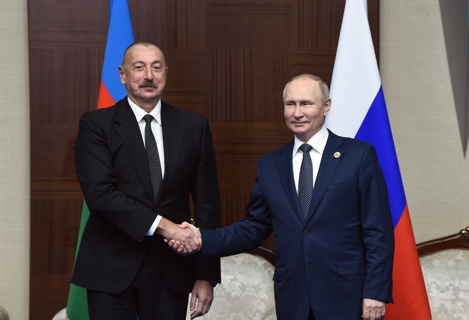 Los Jefes de Estado de Azerbaiyán y Rusia mantuvieron una conversación telefónica