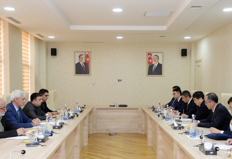 AZERTAC y la Agencia de Noticias Xinhua de China llegan a un acuerdo para ampliar la cooperación