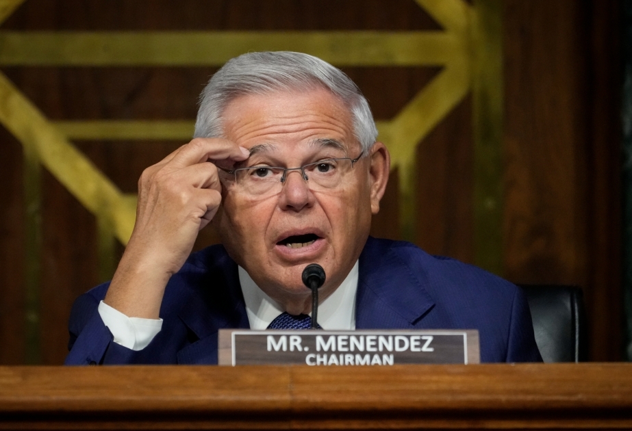 Gold bars, cash-stuffed envelopes: New indictment of Sen. Menendez alleges vast corruption