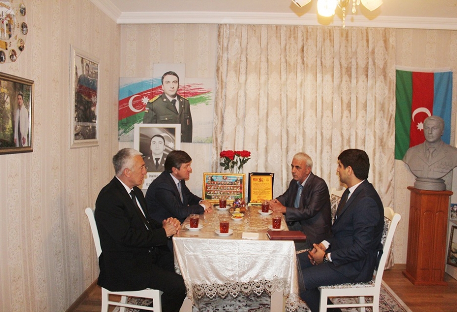 Anım Günü ərəfəsində Qəbələdə şəhid ailələri ziyarət olunur